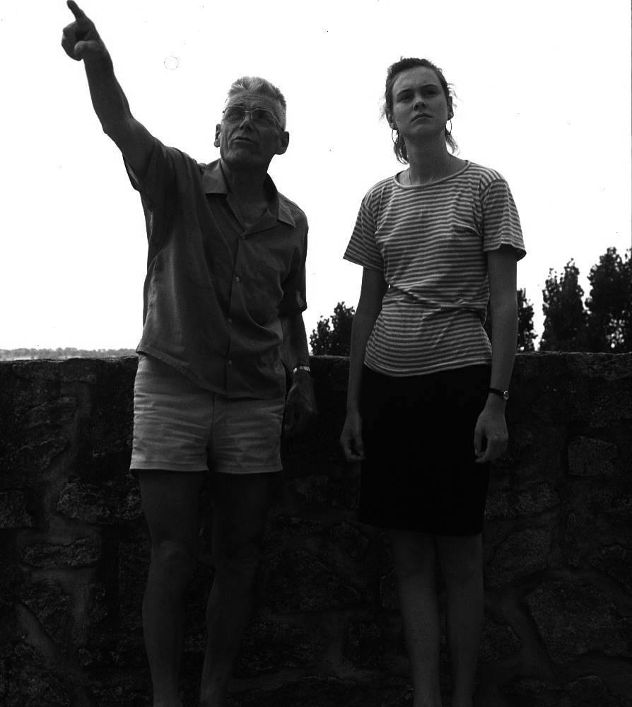 Laura met opa Joost - zw